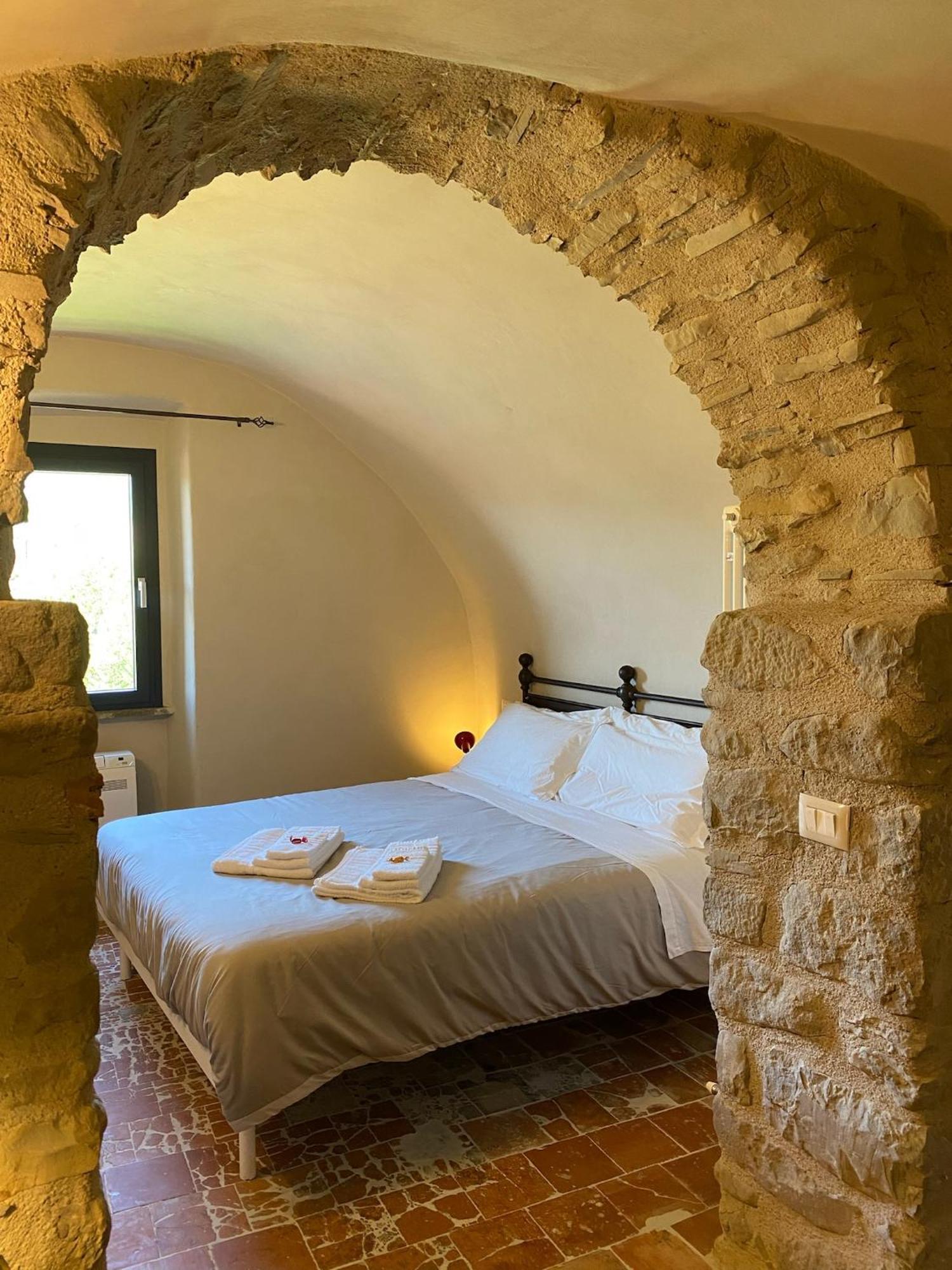 La Casa Medievale Suites E Spa Pontremoli Eksteriør billede
