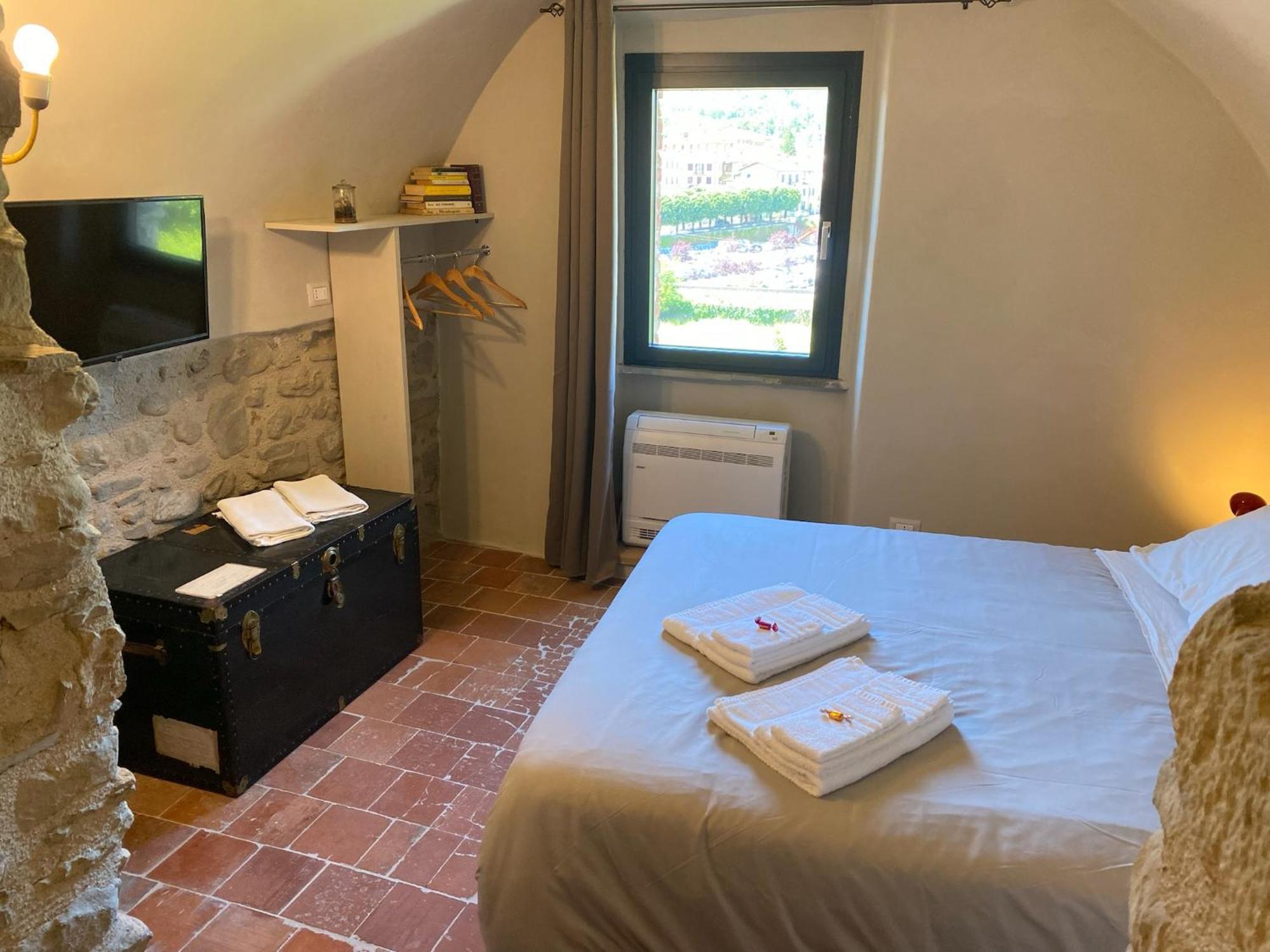 La Casa Medievale Suites E Spa Pontremoli Eksteriør billede