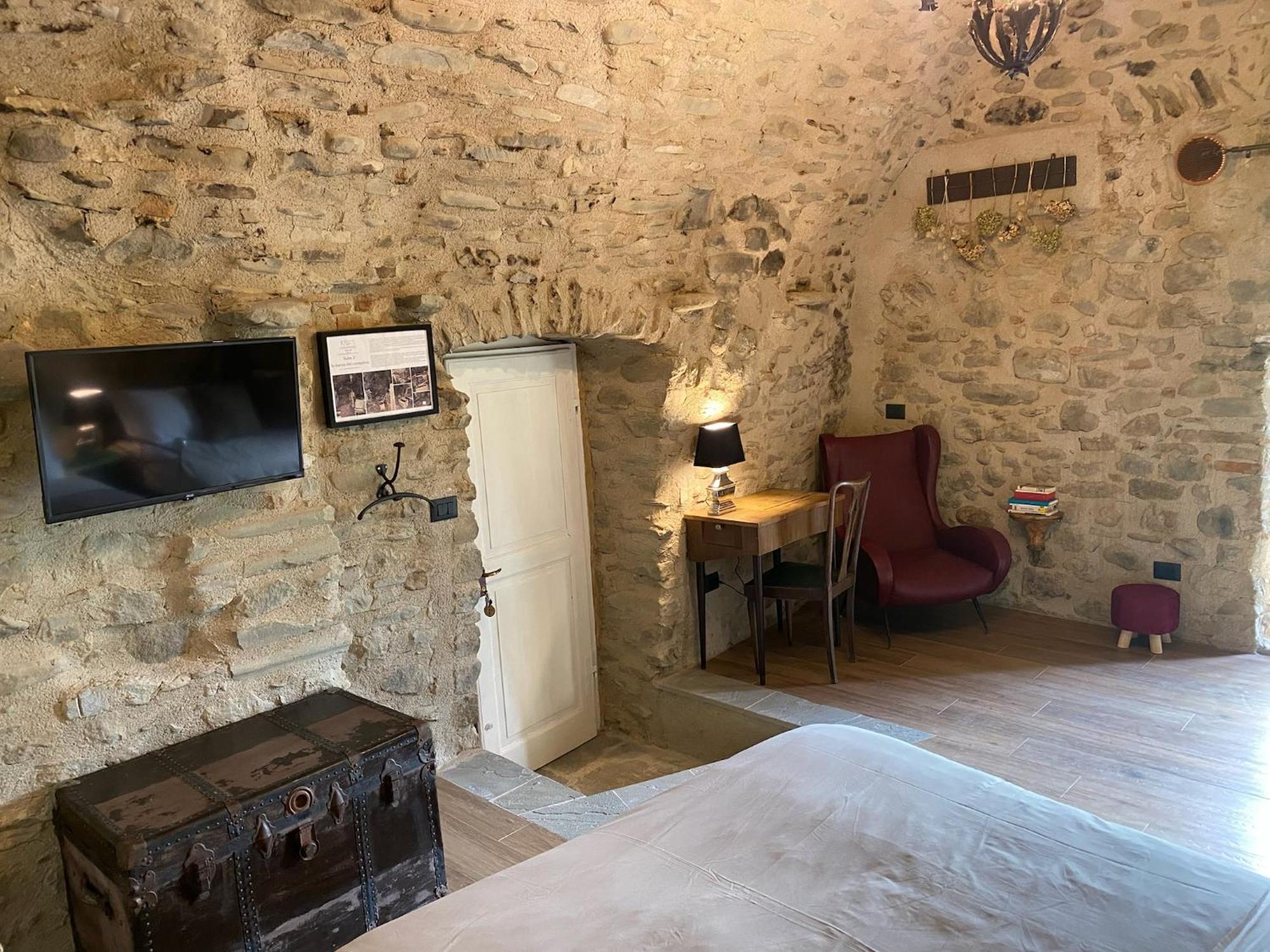La Casa Medievale Suites E Spa Pontremoli Eksteriør billede