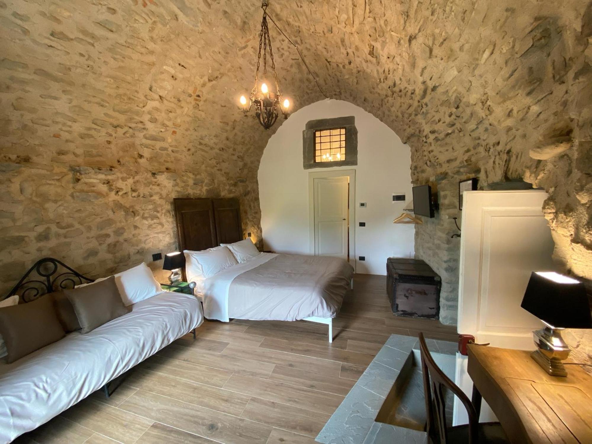 La Casa Medievale Suites E Spa Pontremoli Eksteriør billede