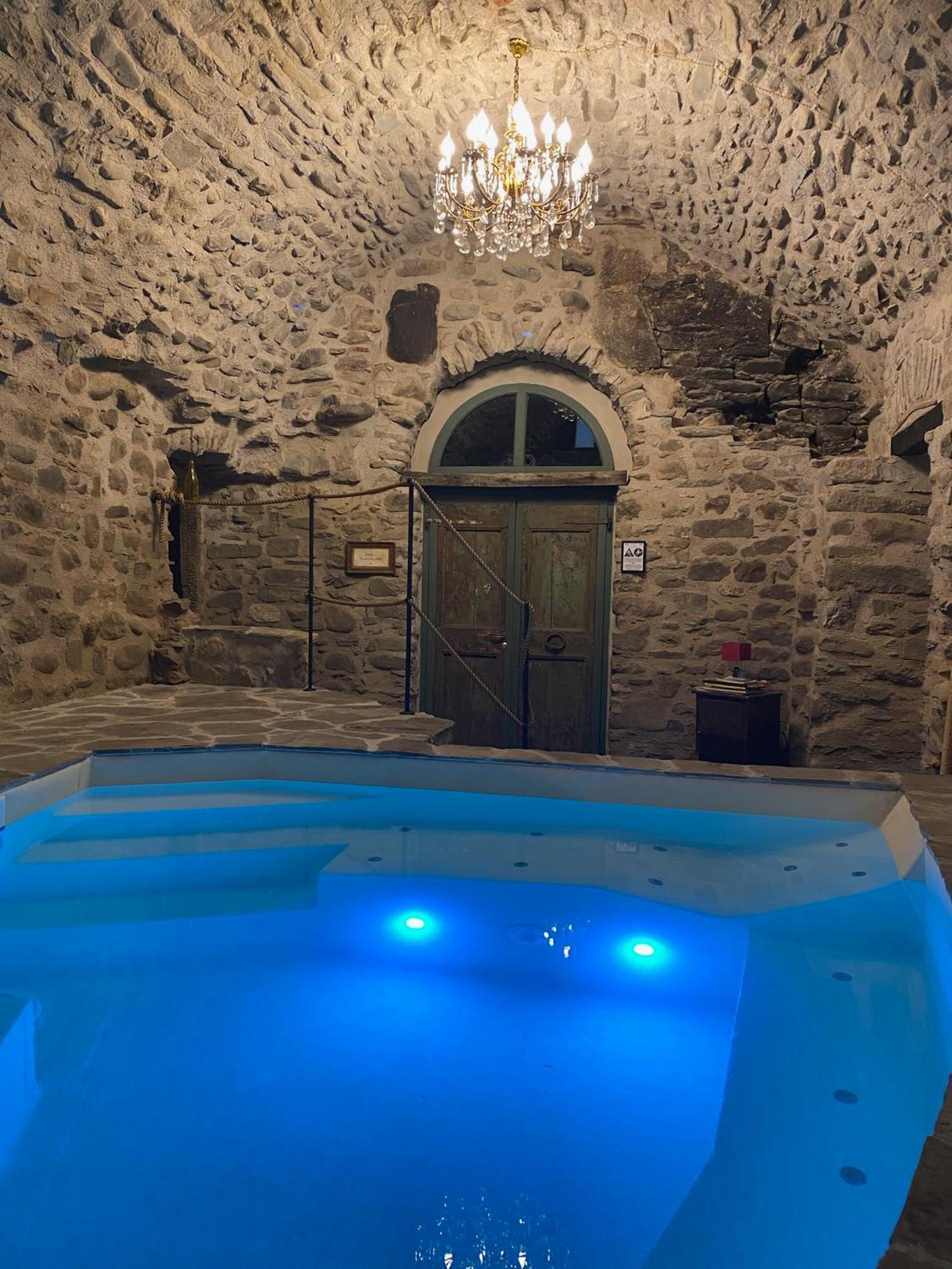La Casa Medievale Suites E Spa Pontremoli Eksteriør billede