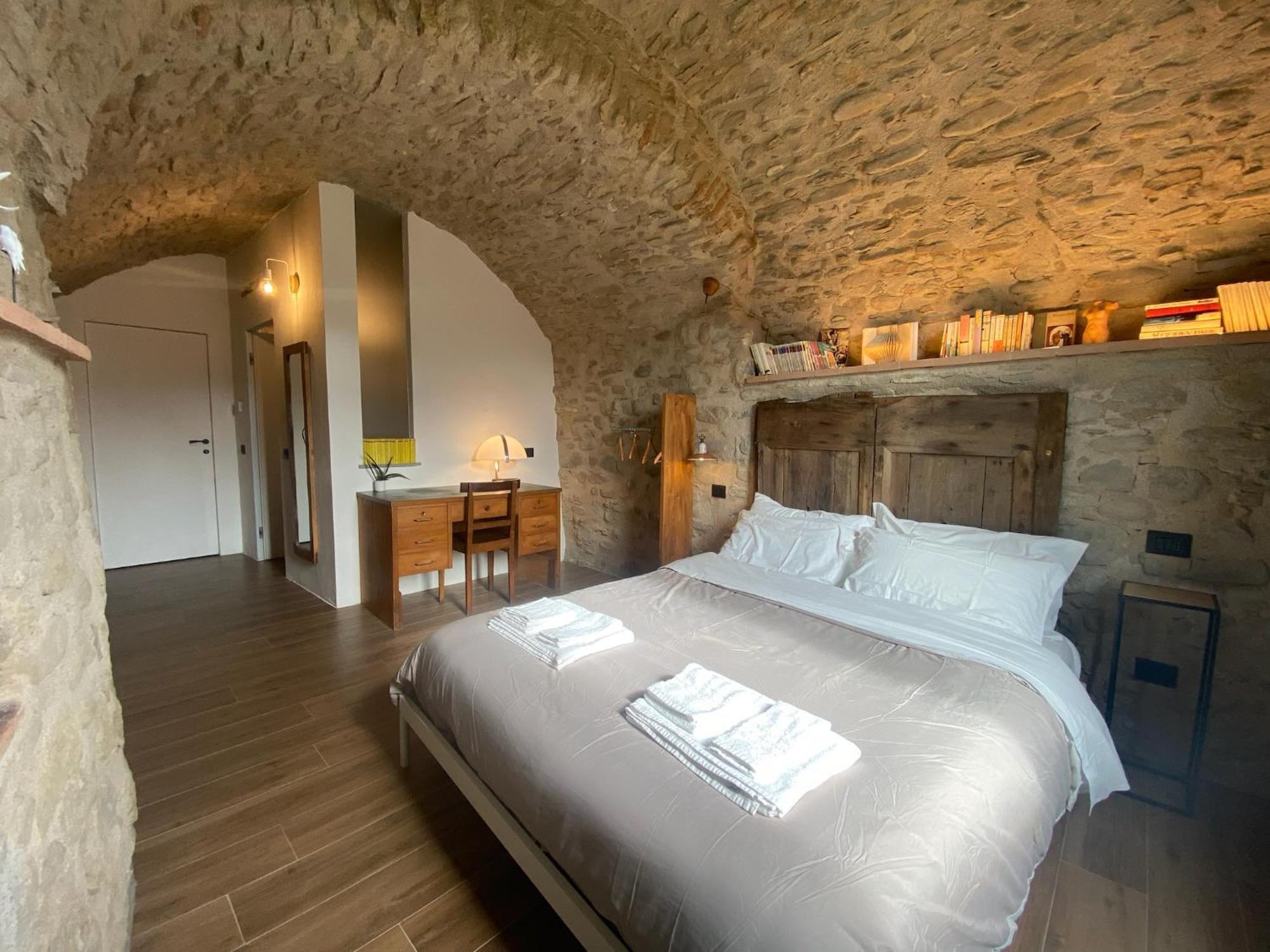 La Casa Medievale Suites E Spa Pontremoli Eksteriør billede